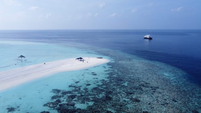 Unvergessliche Yachtcharter auf den Malediven mit der Superyacht SAFIRA