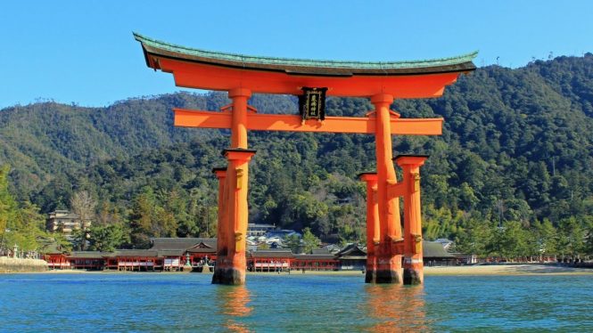 Itsukushima Floating Torii Gate - Foto mit freundlicher Genehmigung der Asia Pacific Superyacht Association